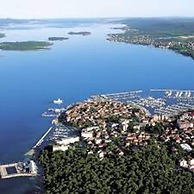 Apartment for 4 Guests Near the Beach in Biograd, Lovely Garden Modern