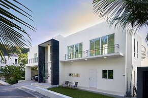 Villa Ginborn Amazing 5 Bdr Sea View Pool Villa