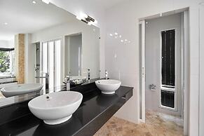 Villa Ginborn Amazing 5 Bdr Sea View Pool Villa