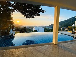Villa Ginborn Amazing 5-bedroom Pool Villa w Seaview 5 Minutes to Kata