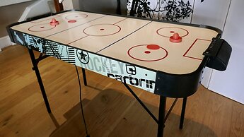 Super Spacious Barn Conversion With Free Wifi, Netflix Fireplace