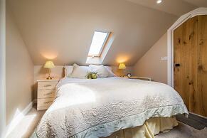 Super Spacious Barn Conversion With Free Wifi, Netflix Fireplace