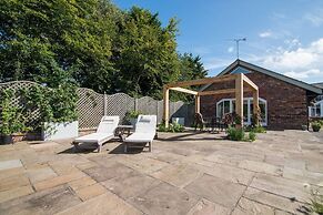 Super Spacious Barn Conversion With Free Wifi, Netflix Fireplace