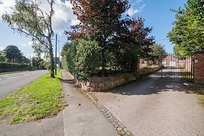 Super Spacious Barn Conversion With Free Wifi, Netflix Fireplace