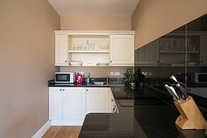 Super Spacious Barn Conversion With Free Wifi, Netflix Fireplace