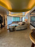 Luxury Beach Frontage Villa With Amazing Views for Rent