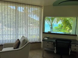 Luxury Beach Frontage Villa With Amazing Views for Rent