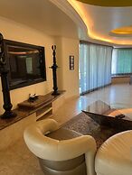 Luxury Beach Frontage Villa With Amazing Views for Rent