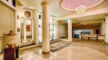 Luxury Beach Frontage Villa With Amazing Views for Rent