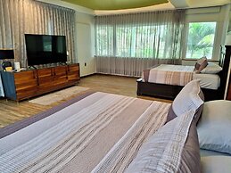 Luxury Beach Frontage Villa With Amazing Views for Rent