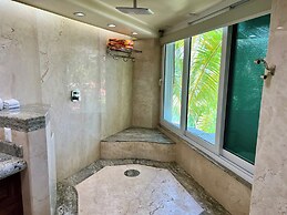 Luxury Beach Frontage Villa With Amazing Views for Rent