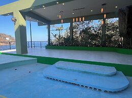 Luxury Beach Frontage Villa With Amazing Views for Rent