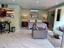 Luxury Beach Frontage Villa With Amazing Views for Rent