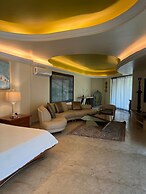 Luxury Beach Frontage Villa With Amazing Views for Rent