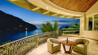 Luxury Beach Frontage Villa With Amazing Views for Rent