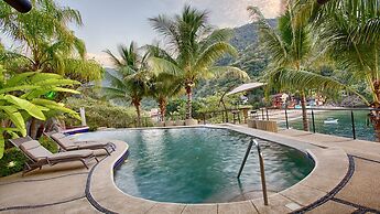 Luxury Beach Frontage Villa With Amazing Views for Rent