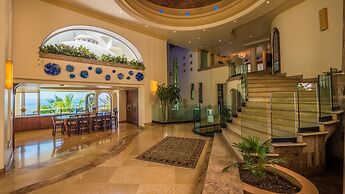Luxury Beach Frontage Villa With Amazing Views for Rent