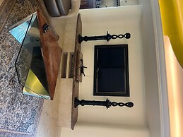 Luxury Beach Frontage Villa With Amazing Views for Rent