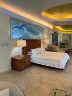 Luxury Beach Frontage Villa With Amazing Views for Rent
