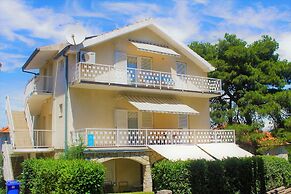 Great Location in Biograd, Large Terrace and 200m to the Beach! 2 Gues