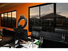 Pool Access Hotel Near Fitness Street soi Ta Iad