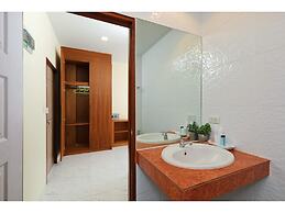 Pool Access Hotel Near Fitness Street soi Ta Iad