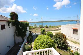 Apartment Maris With Nice sea View