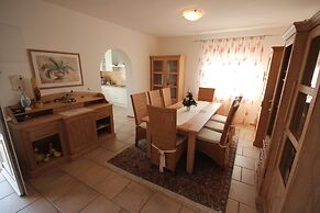 Apartment Maris With Nice sea View