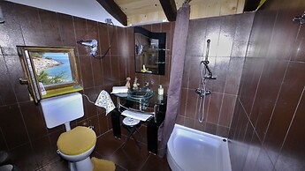 Holiday House Kolic for 2 Persons