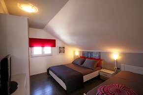 Apartment Located Directly on the Seaside, With Stunning Views and Sea