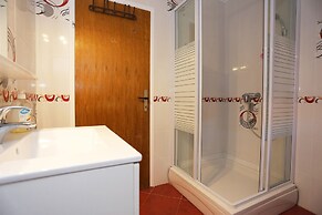 Apartment Located Directly on the Seaside, With Stunning Views and Sea