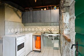 Traditional Stone House Adrian