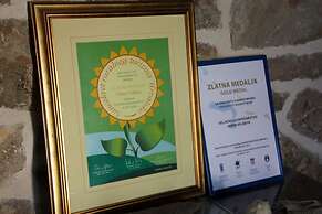 Traditional Stone House Adrian