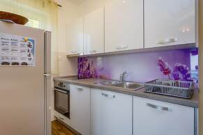An Apartment Lavanda
