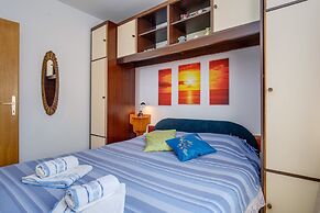 An Apartment Kamelia