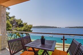 An Apartment Kamelia