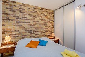 An Apartment Gardenia