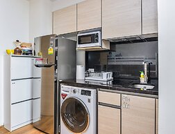 Price2 Space4, 500m Bts, Rooftop Pool, High Speed Wifi