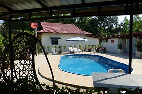 1 Bedroom Pool Villa Tropical Fruit Garden Fast Wifi Smart Tv Home Coo