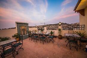 Room in Guest Room - Riad Ouliya fes Morrocco