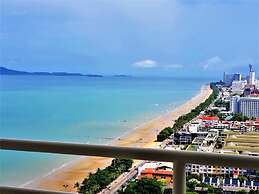 View Talay 8 Large Studio Apartment With sea View Pattaya