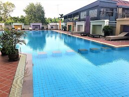 Swimming Pool View Spacious Studio 5 Min To Beach