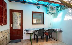 Sea View Apartment With Terrase Vl