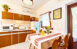 Sea View Apartment With Terrase Vl