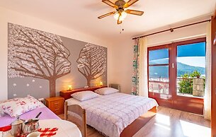 Sea View Apartment With Terrase Vl