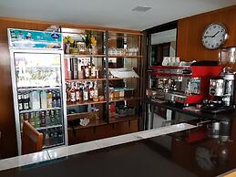 Welcome Inn Hotel Karon Beach