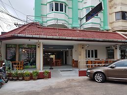 Welcome Inn Hotel Karon Beach