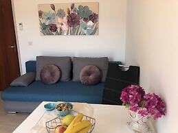 Beautiful new Apartment Near the Beach - Vela Luka -korcula Island