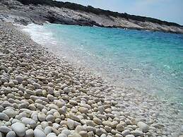 Beautiful new Apartment Near the Beach - Vela Luka -korcula Island