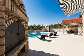 Villa With the Pool Near Vela Luka